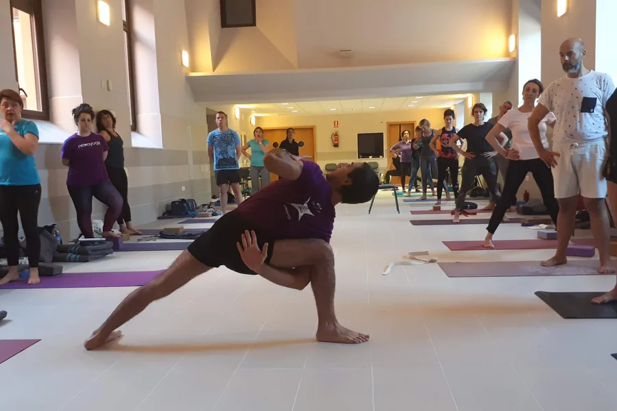 Clase Nexo Yoga